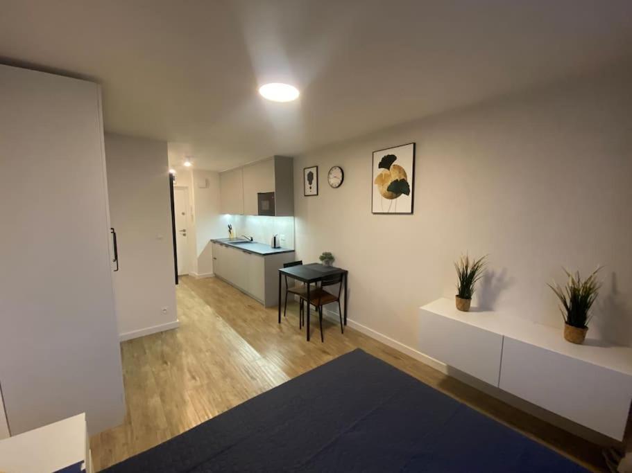 New Apartment With Magnificent View 바르샤바 외부 사진